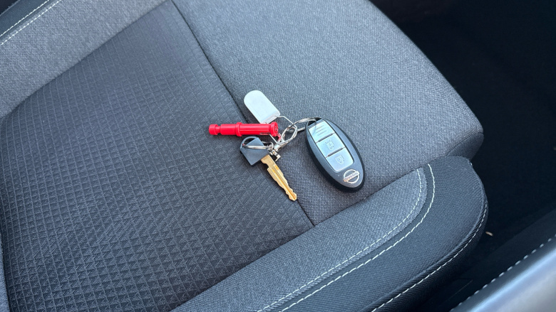 Nissan Qashqai 1.3 DiG-T MH N-Connecta 5dr Petrol Hatchback